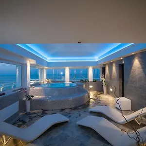 Adlon - Fronte Mare *** Риччоне